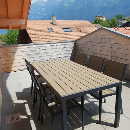 Ξενοδοχείο με διαμερίσματα Swiss Holidays