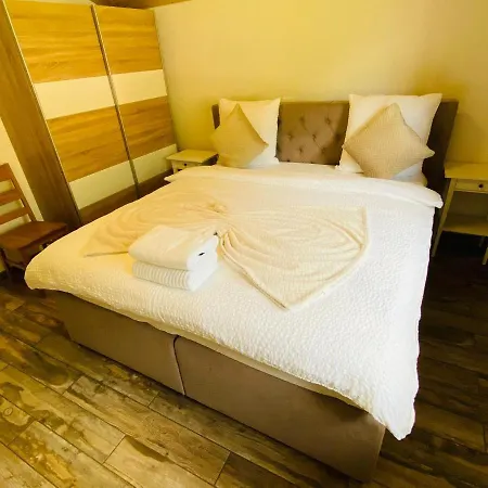 Swiss Holidays Aparthotel *
